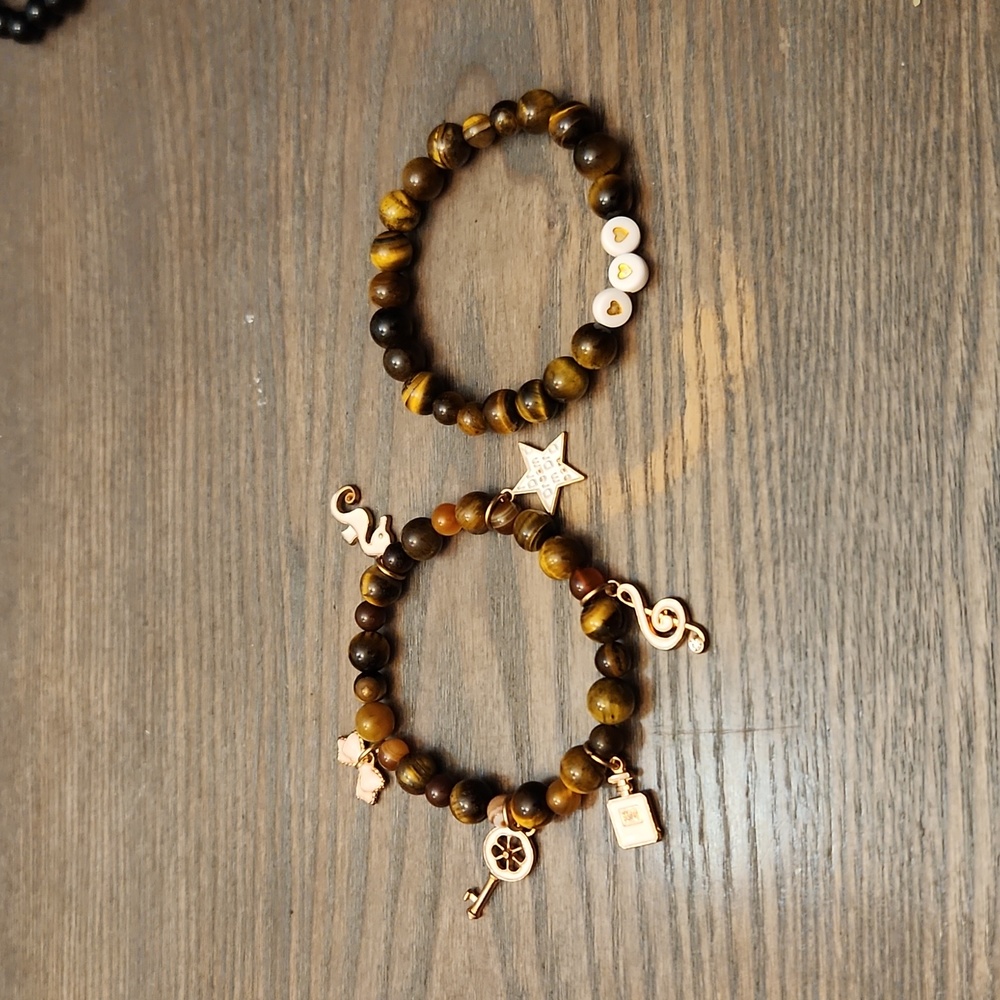 Charm bracelet